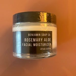 Rosemary aloe facial moisturizer